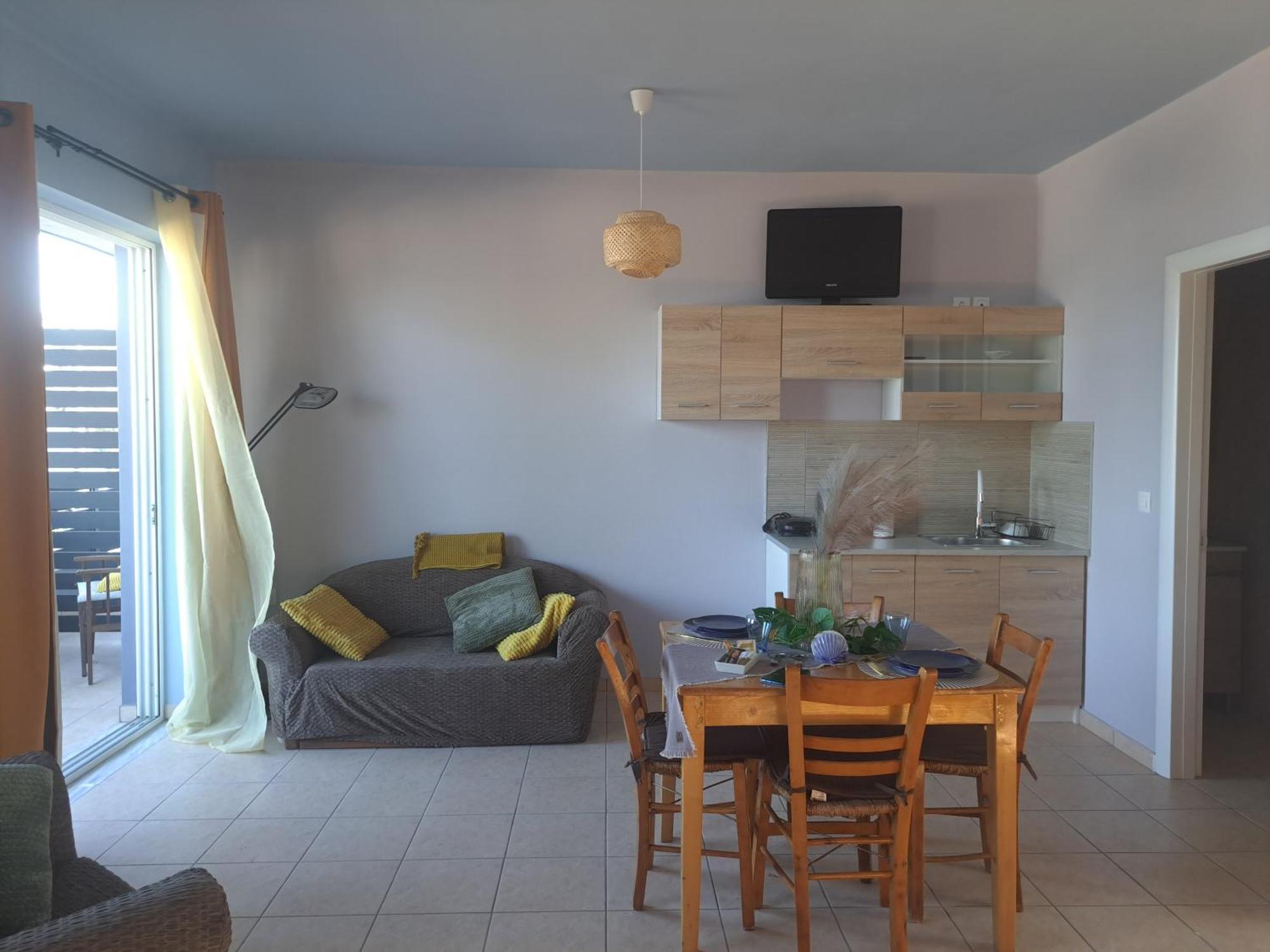 Seashell Apartment Artemida  Exterior photo