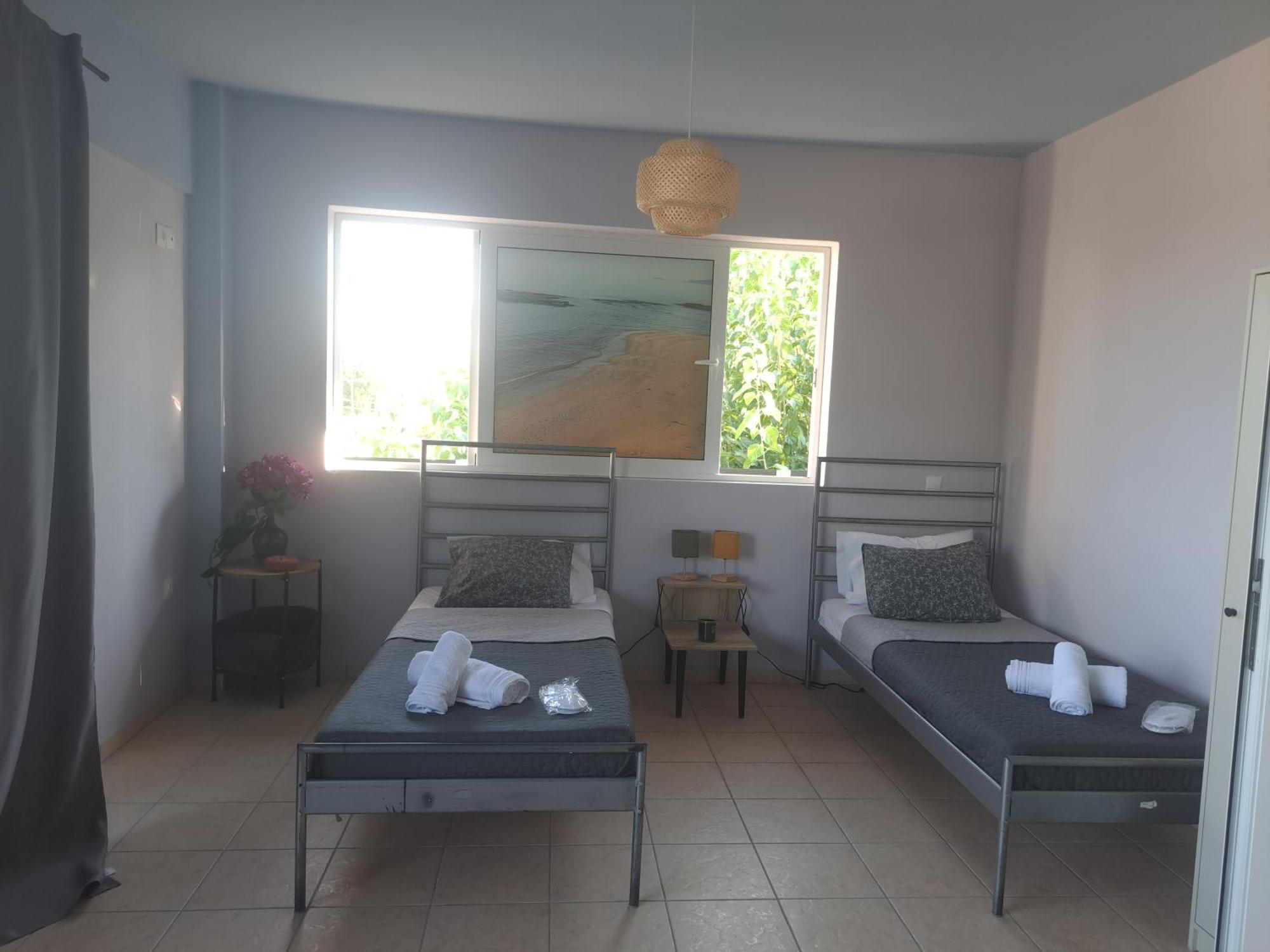 Seashell Apartment Artemida  Exterior photo